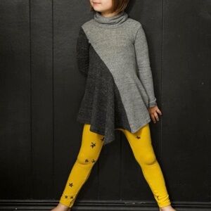 5/$50+FS Stylish Gray and Black Kids Casual Tunic